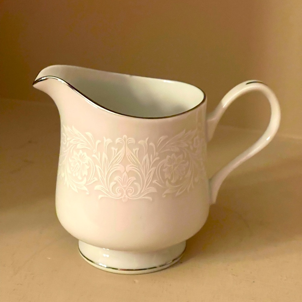Vintage Carlton Japan Plymouth 303 China Creamer Excellent Condition